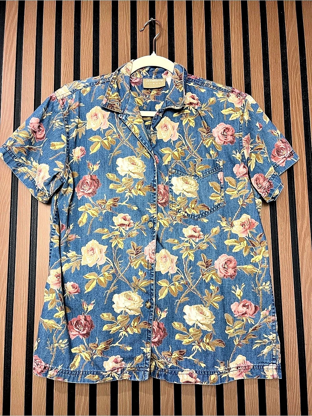 Liz Claiborne Vintage Liz Rose Print Denim Short Sleeve Shirt Floral Medium Peti